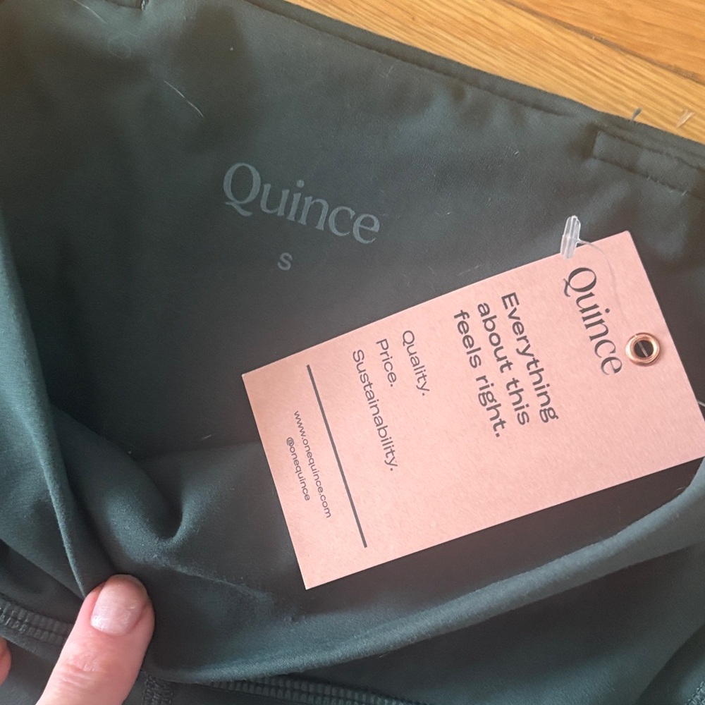 NWT Quince Women’s Leggings in teal - Picture 3 of 6